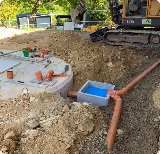 travaux d'égouttage pour la citerne à eau